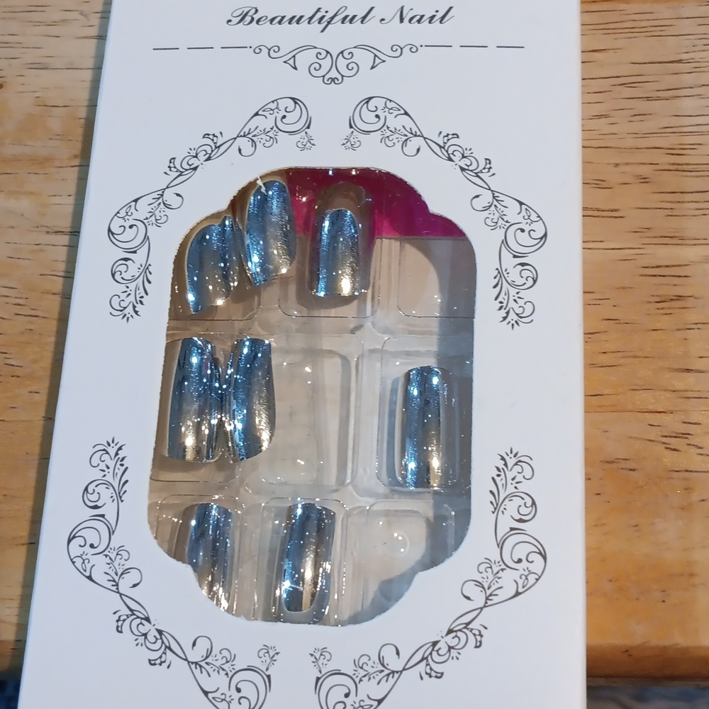 Assorted False Nails Set Of 8 - Picture 8 of 8